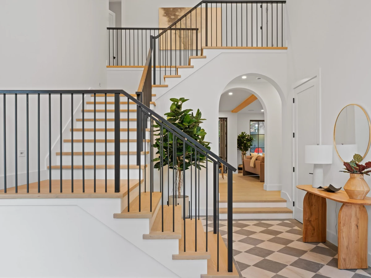 Living Room Photo of 4031 Rose Crescent, West Vancouver, BC