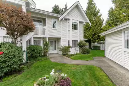 209 9109 154 Street, Surrey, BC, Surrey — Townhouse for sale