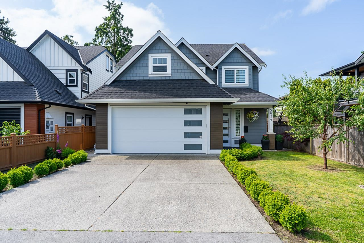 Exterior Front Photo of 5634 52 Avenue, Delta, BC