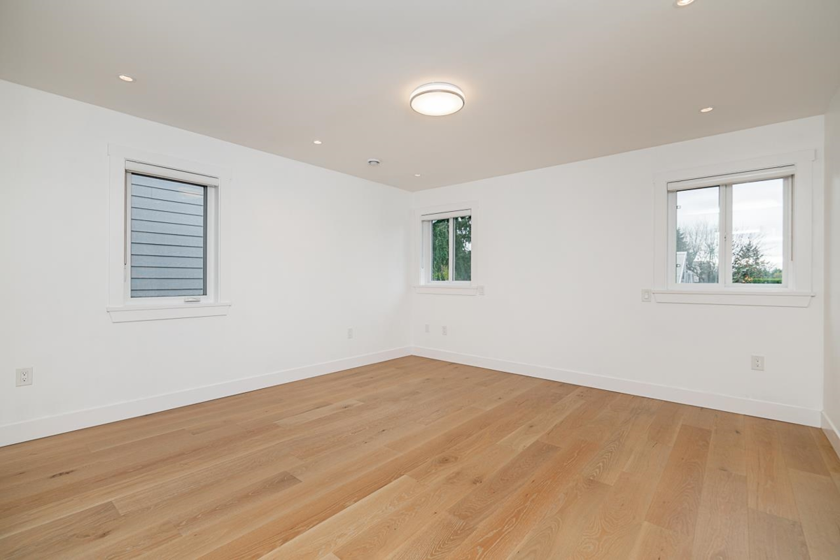 Guest Bathroom Photo of 5634 52 Avenue, Delta, BC