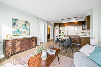 1805 10777 University Drive, Surrey, BC