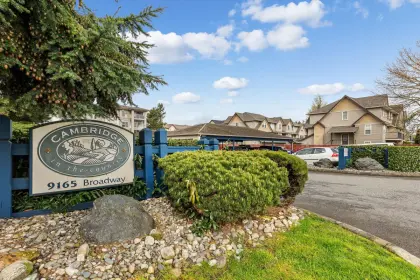 214 9165 Broadway Street, Chilliwack, BC, Chilliwack — Apartment/Condo for sale