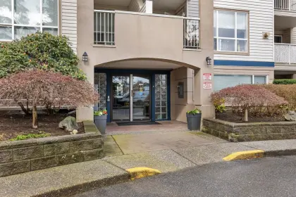 214 9165 Broadway Street, Chilliwack, BC, Chilliwack — Apartment/Condo for sale