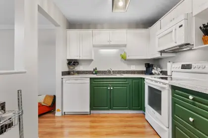 214 9165 Broadway Street, Chilliwack, BC, Chilliwack — Apartment/Condo for sale