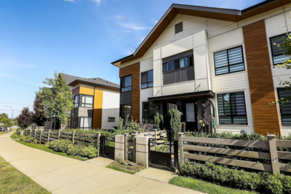 48 15151 Edmund Drive, Surrey, BC, Surrey — Townhouse for sale