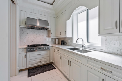 Kitchen Island Photo of 8371 Mowbray Road, Richmond, BC