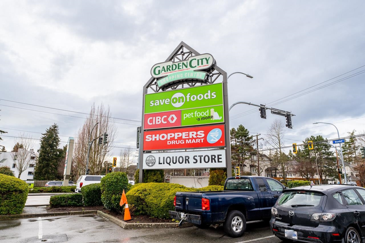 Backyard Photo of 11 9051 Blundell Road, Richmond, BC