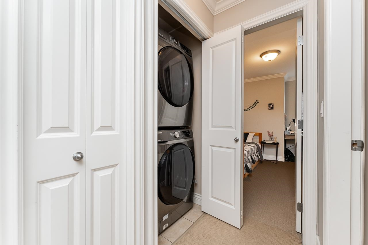 Mudroom Photo of 11 9051 Blundell Road, Richmond, BC
