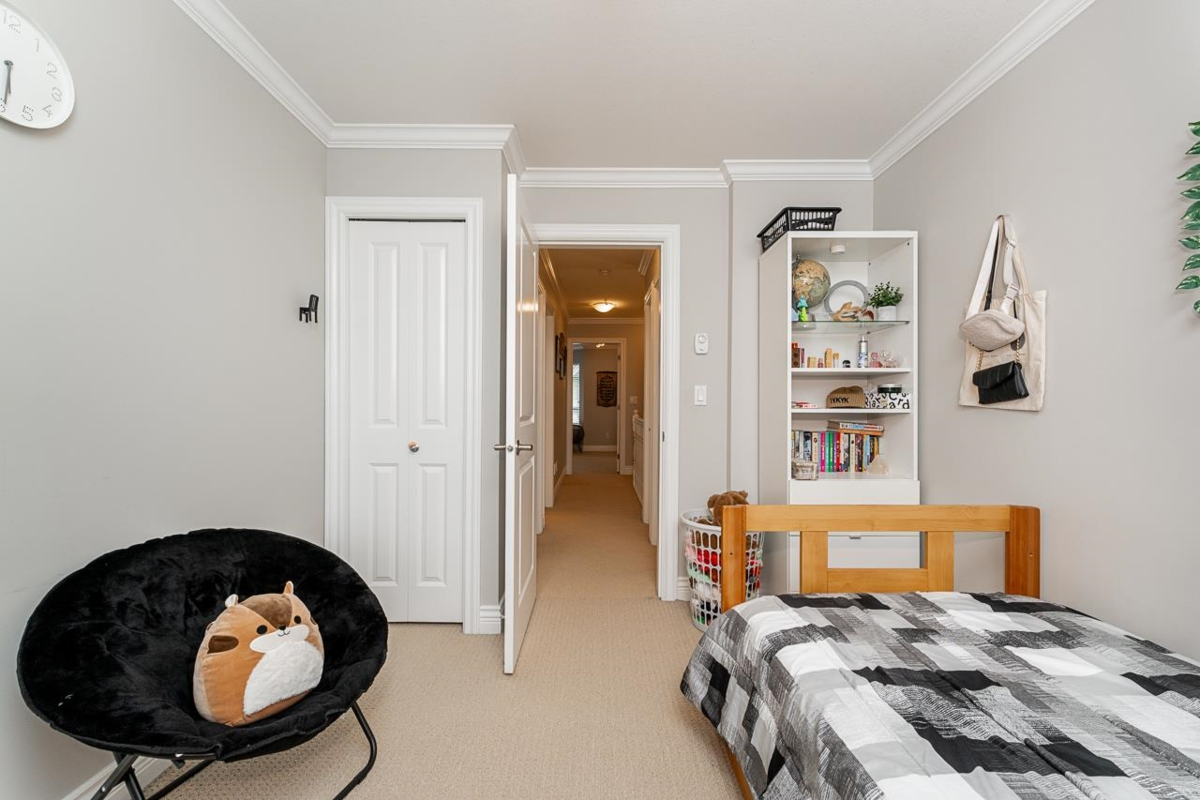 Office / Den Photo of 11 9051 Blundell Road, Richmond, BC