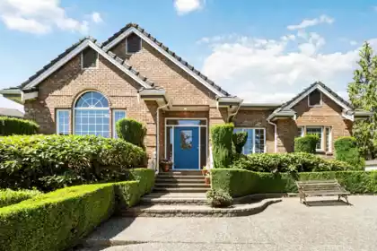 8883 164a Street, Surrey, BC, Surrey — Single Family Residence for sale