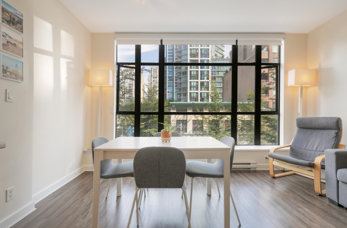 Family Room Photo of 307 1249 Granville Street, Vancouver, BC