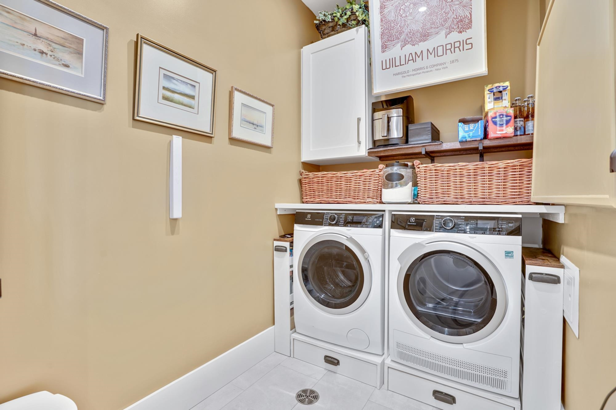 Outdoor Patio Photo of 507 45745 Watson Road, Chilliwack, BC