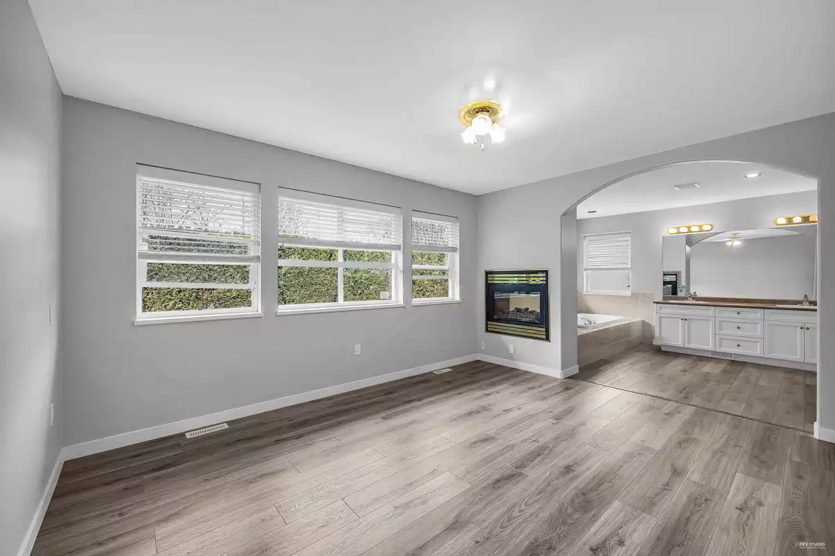 Bedroom 3 Photo of 23800 122 Avenue, Maple Ridge, BC