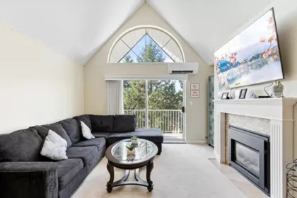 303 11601 227 Street, Maple Ridge, BC, East Central — 1 bed apartment/condo for sale