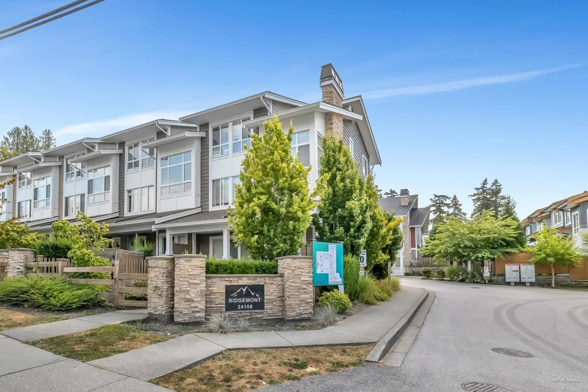 Exterior Front Photo of 2 24108 104 Avenue, Maple Ridge, BC