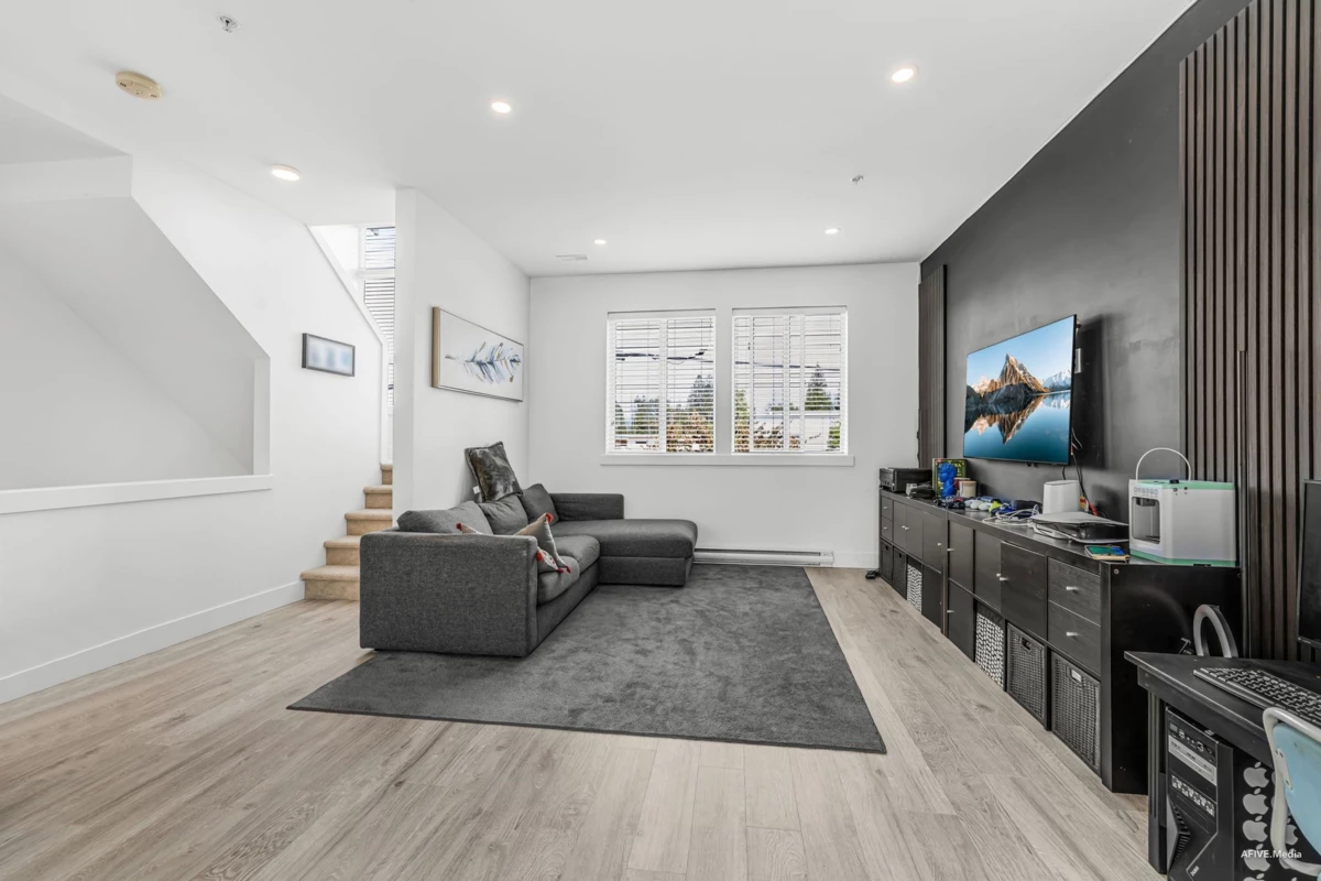 Primary Bedroom Photo of 2 24108 104 Avenue, Maple Ridge, BC