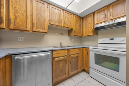 603 4134 Maywood Street, Burnaby, BC, Burnaby — Apartment/Condo for sale