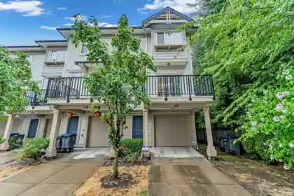 Hallway Photo of 48 8418 163 Street, Surrey, BC