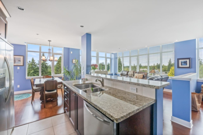 503 14824 North Bluff Road, White Rock, BC, White Rock — Apartment/Condo for sale