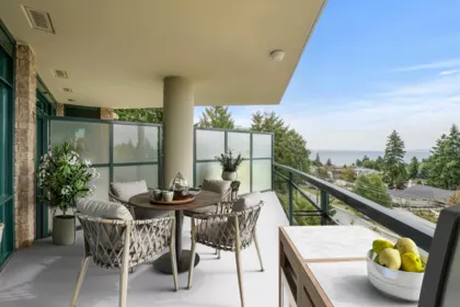 503 14824 North Bluff Road, White Rock, BC, White Rock — Apartment/Condo for sale