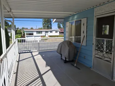 Breakfast Nook Photo of 32678 Bevan Avenue, Abbotsford, BC