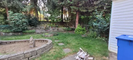 Swimming Pool Photo of 32678 Bevan Avenue, Abbotsford, BC