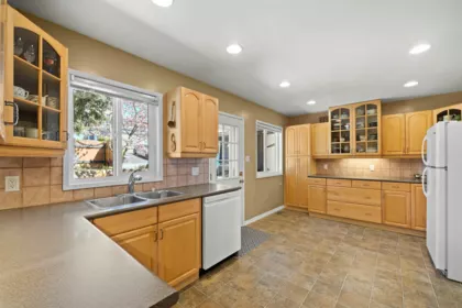 83 Mott Crescent, New Westminster, BC, New Westminster — Single Family Residence for sale