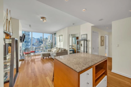 805 1005 Beach Avenue, Vancouver, BC, Vancouver — Apartment/Condo for sale