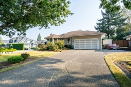 15886 95 Avenue, Surrey, BC