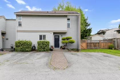 6034 E Greenside Drive, Surrey, BC, Surrey — Townhouse for sale