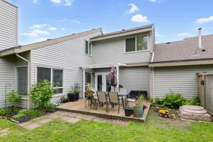 6034 E Greenside Drive, Surrey, BC, Surrey — Townhouse for sale