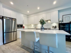 208 2160 Grant Avenue, Port Coquitlam, BC