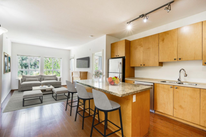 509 8717 160 Street, Surrey, BC, Surrey — Apartment/Condo for sale