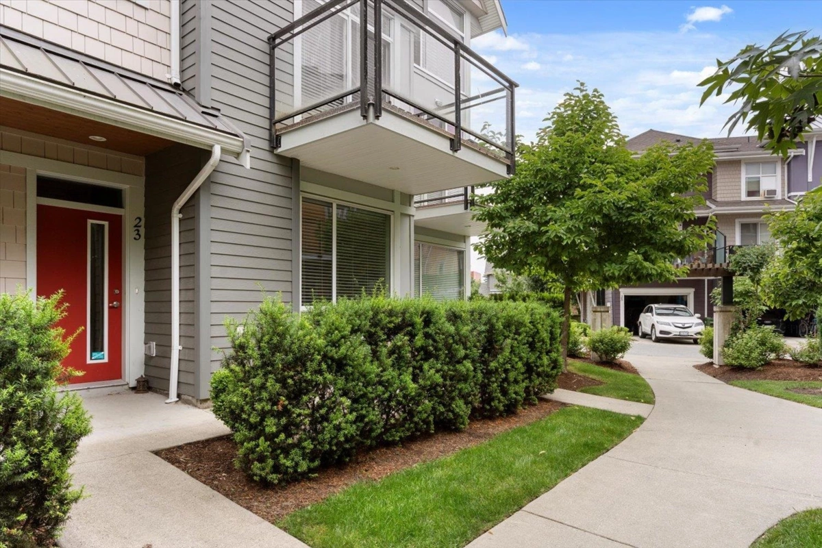 Hallway Photo of 23 45615 Tamihi Way, Chilliwack, BC