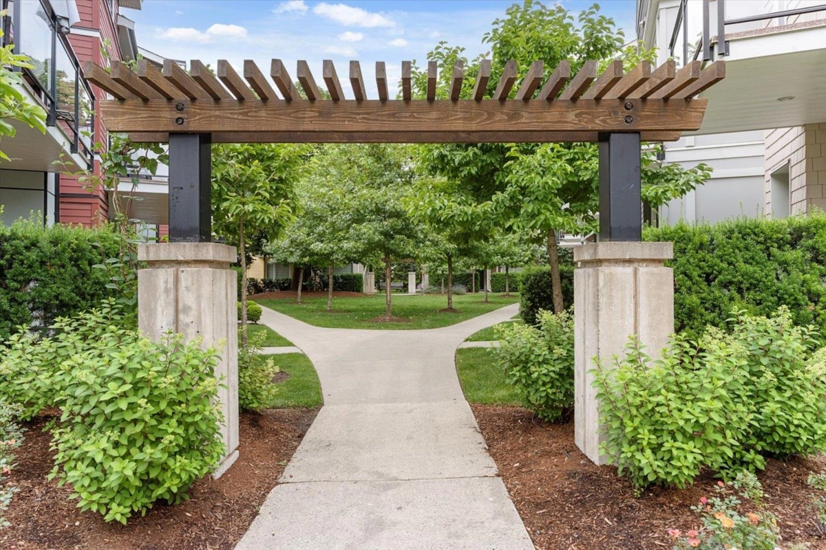 Outdoor Patio Photo of 23 45615 Tamihi Way, Chilliwack, BC