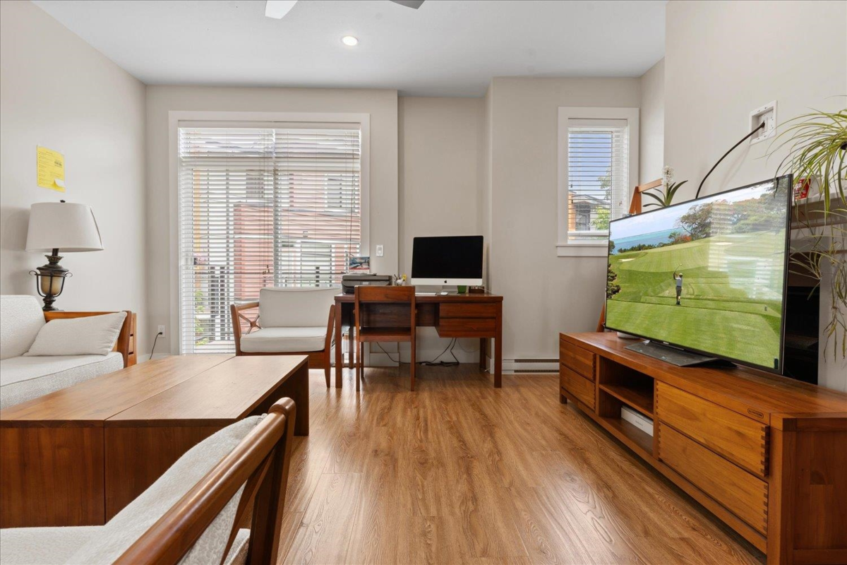 Primary Bathroom Photo of 23 45615 Tamihi Way, Chilliwack, BC