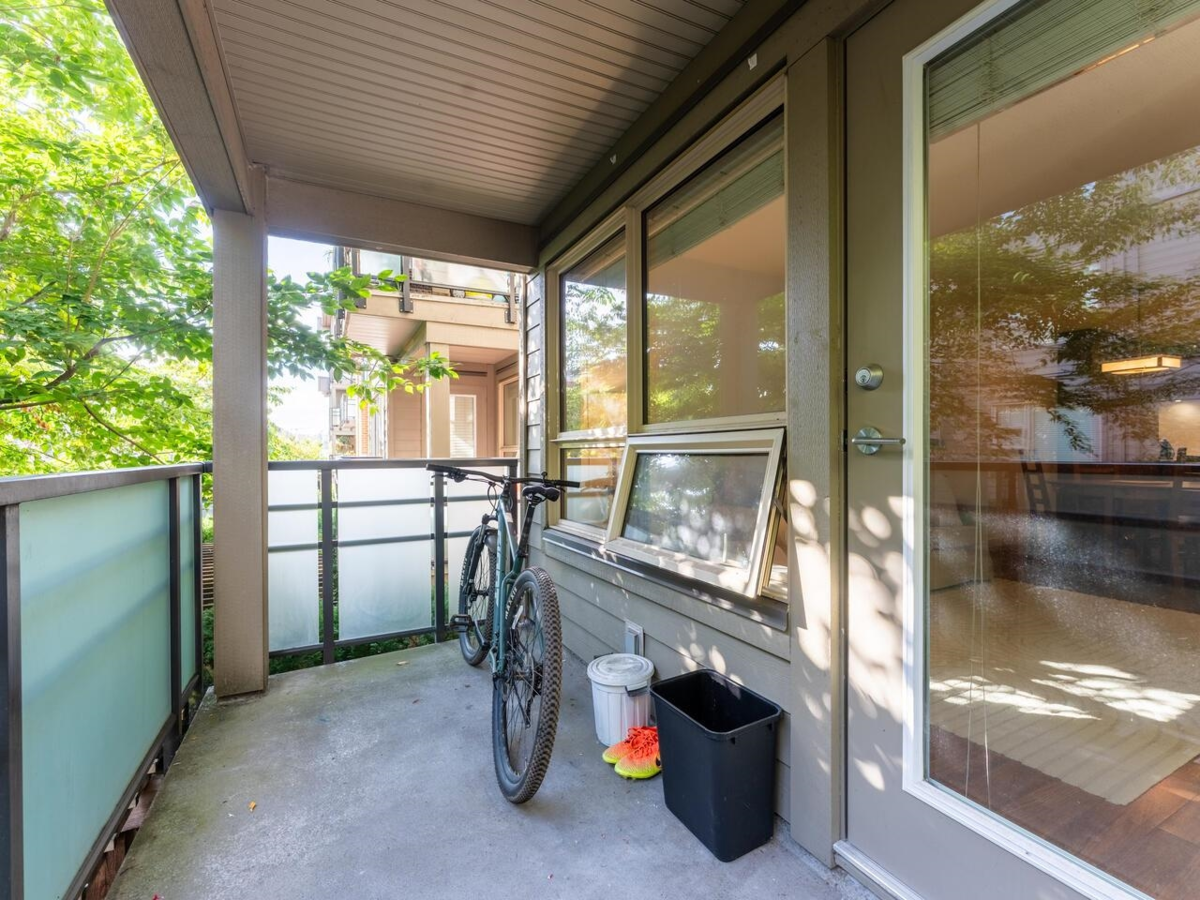 Office / Den Photo of 313 1677 Lloyd Avenue, North Vancouver, BC
