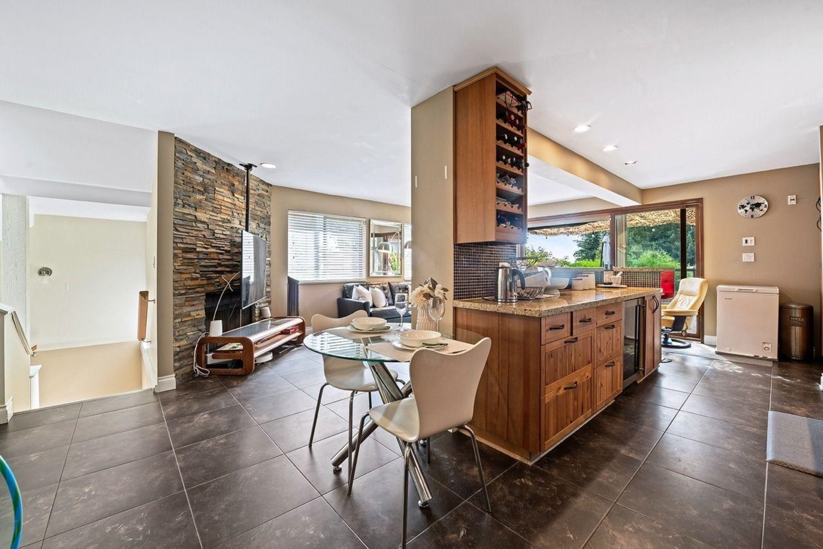 Guest Bathroom Photo of 3435 St. Georges Avenue, North Vancouver, BC