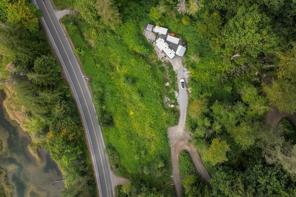 Powder Room Photo of 10388 Hayward Street, Mission, BC