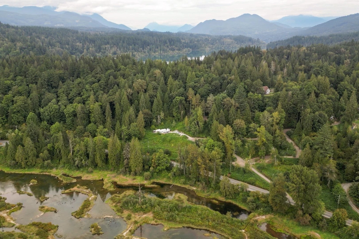 Primary Bathroom Photo of 10388 Hayward Street, Mission, BC