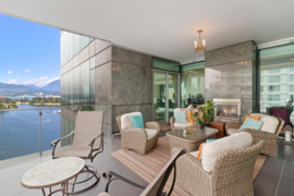 2201 277 Thurlow Street, Vancouver, BC