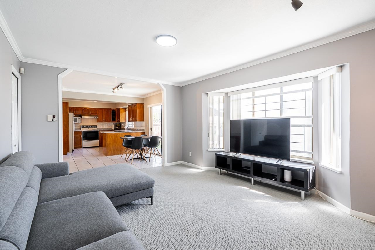 Laundry Room Photo of 10288 Hall Avenue, Richmond, BC