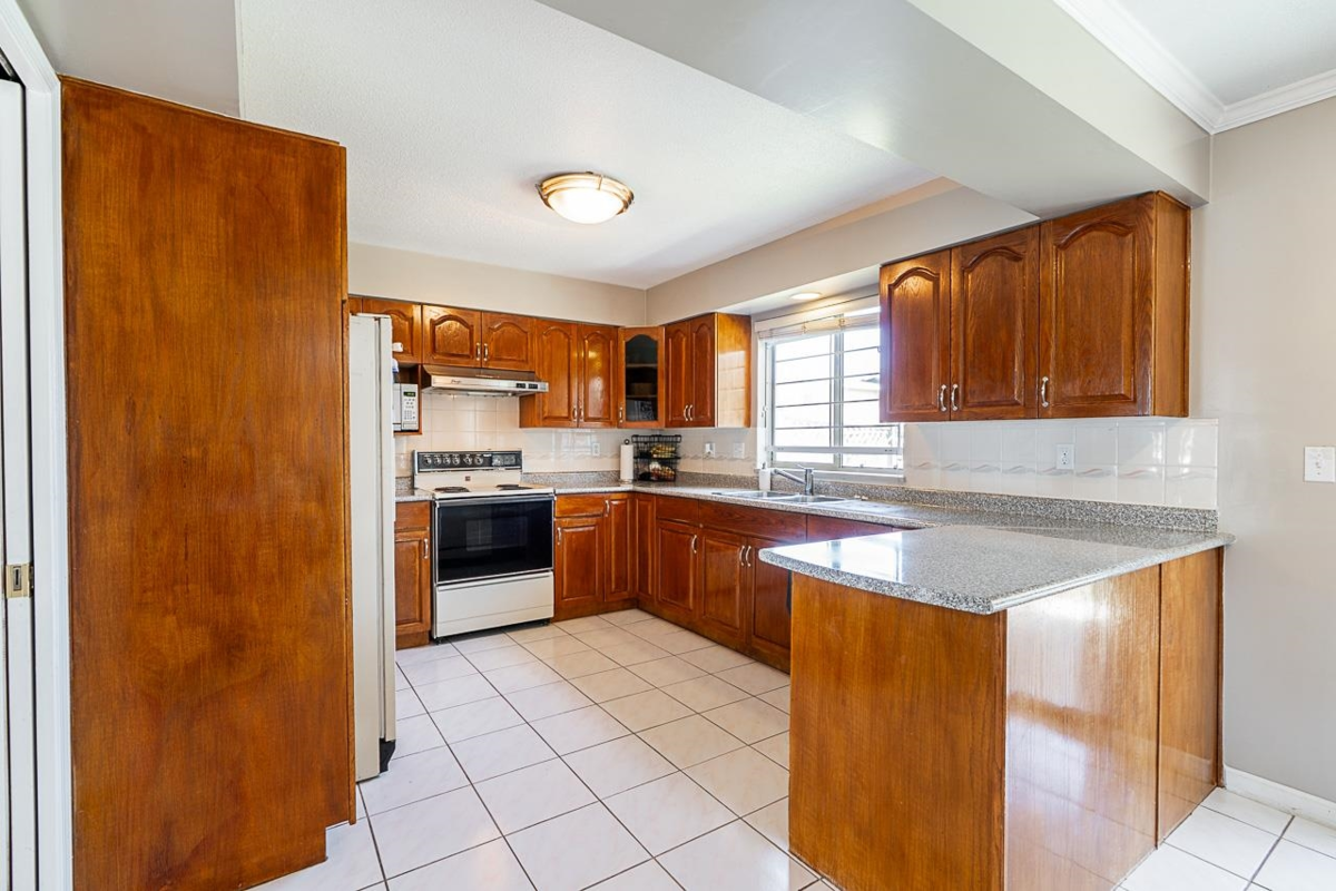 Primary Bedroom Photo of 10288 Hall Avenue, Richmond, BC