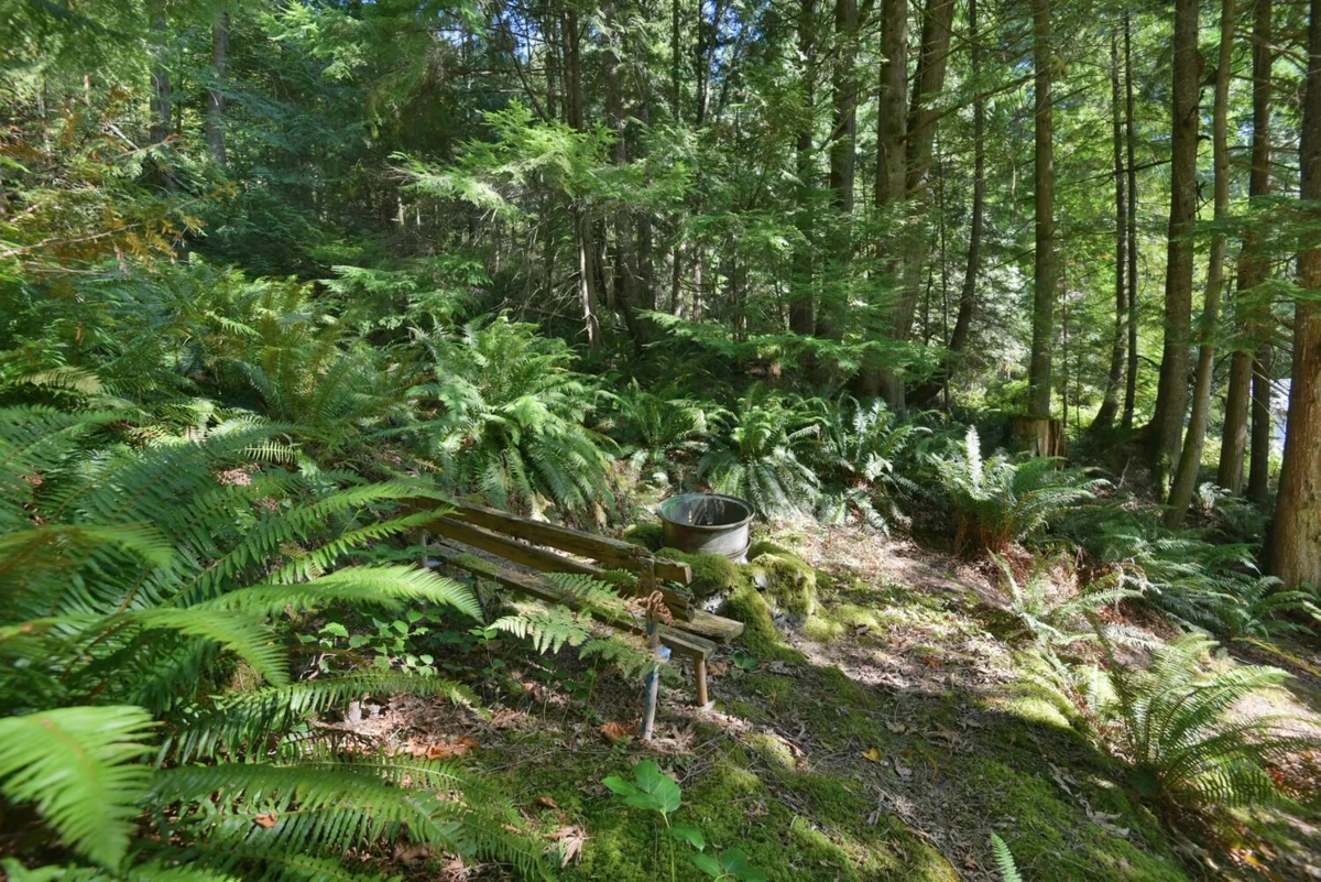 Hallway Photo of 5640 Carmel Place, Sechelt, BC