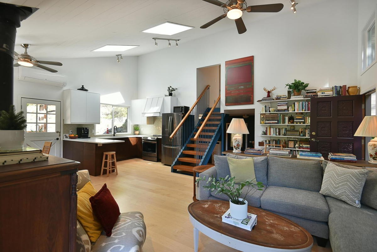 Kitchen Photo of 5640 Carmel Place, Sechelt, BC