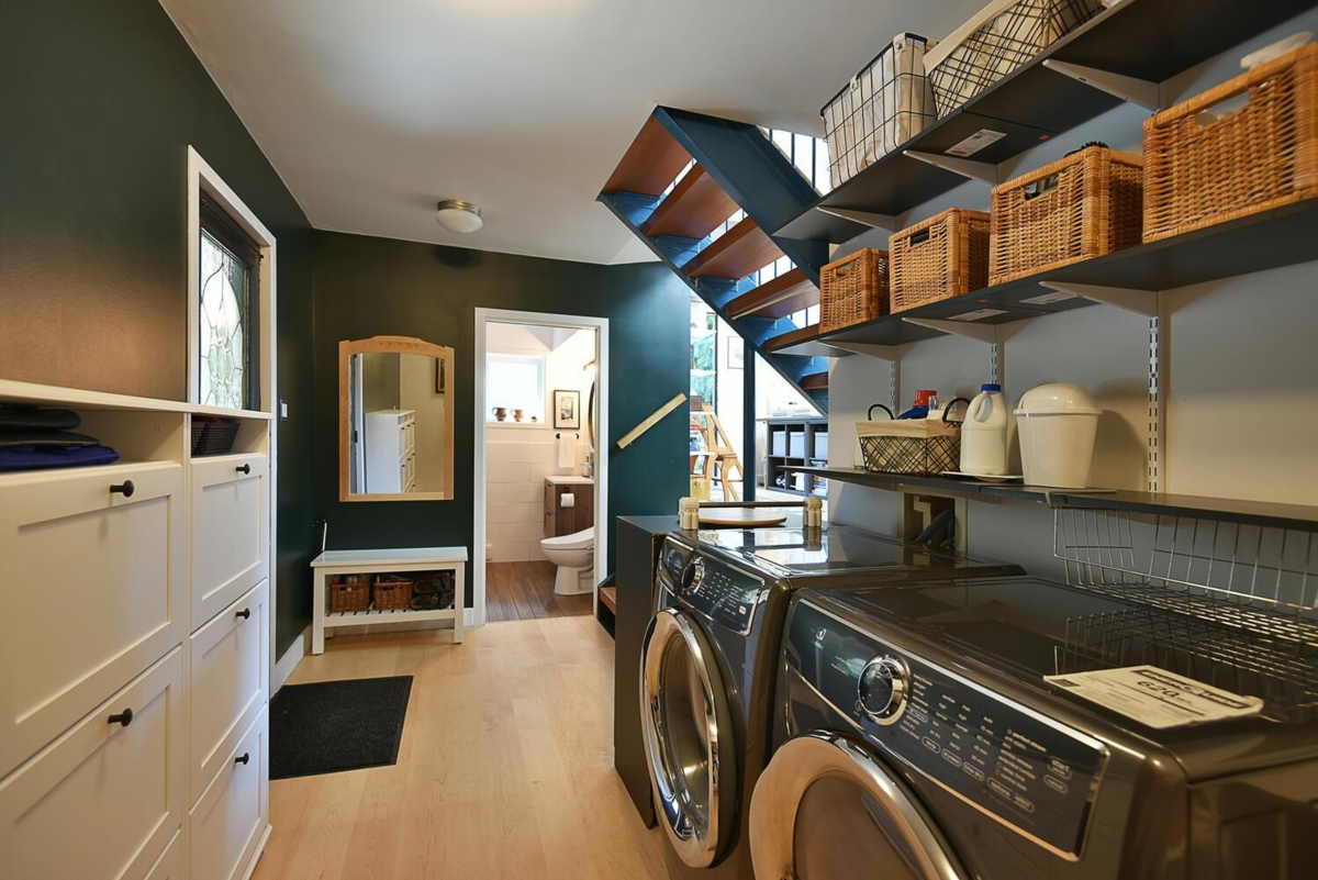 Walk-In Closet Photo of 5640 Carmel Place, Sechelt, BC