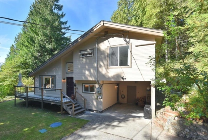 5640 Carmel Place, Sechelt, BC, Sechelt District — 3 bed single family residence for sale
