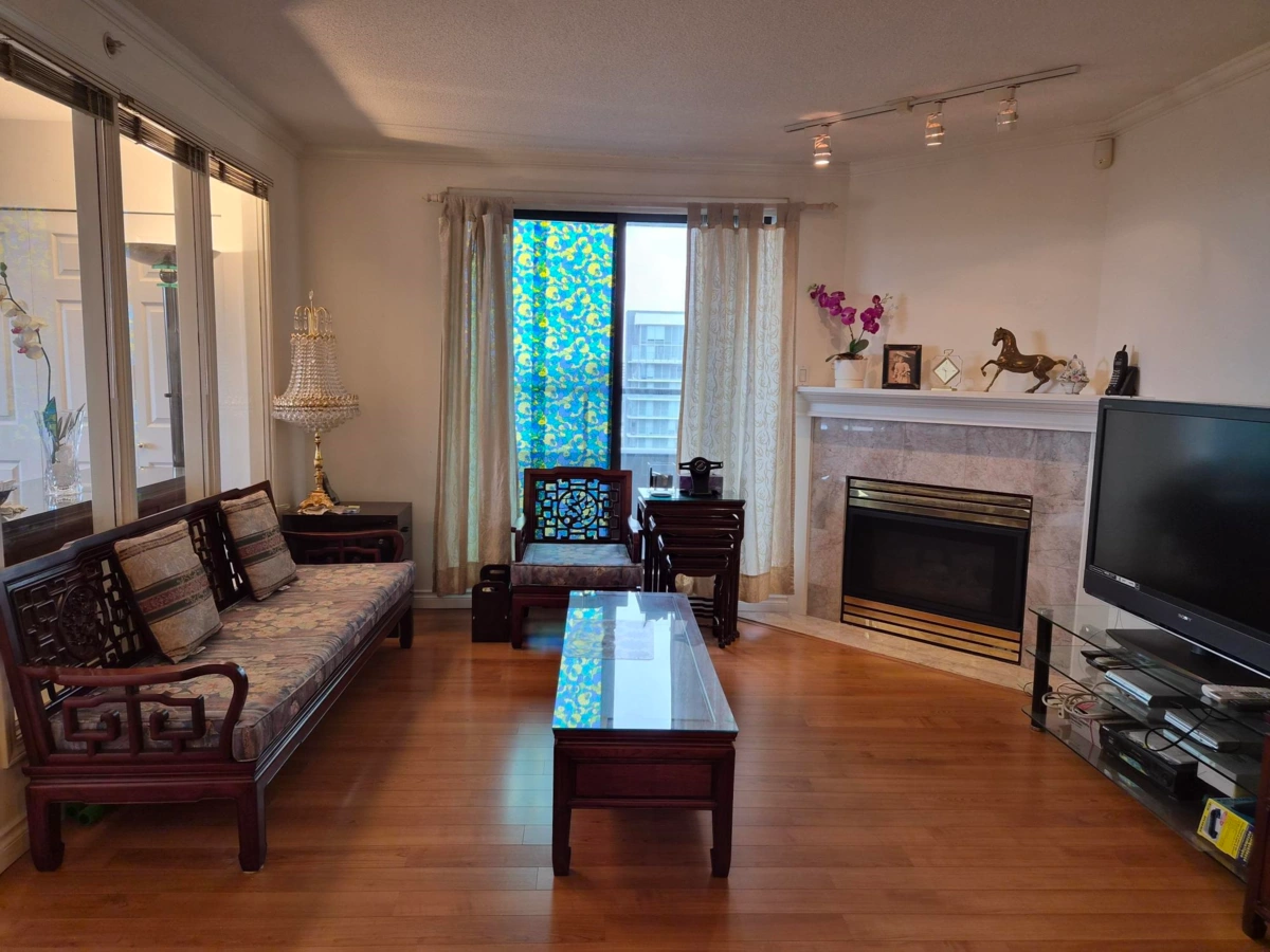 Exterior Front Photo of 1506 6611 Cooney Road, Richmond, BC