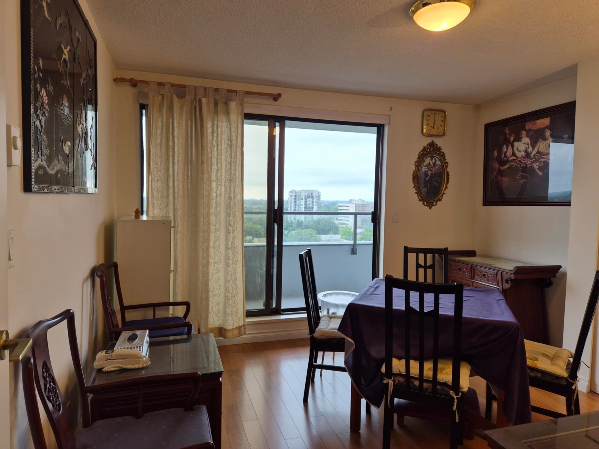 Powder Room Photo of 1506 6611 Cooney Road, Richmond, BC