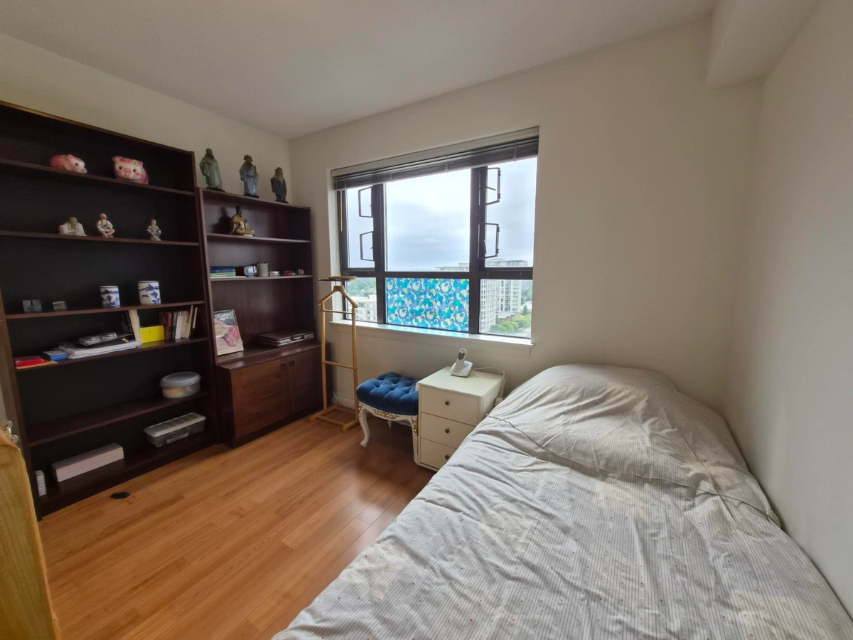 Primary Bathroom Photo of 1506 6611 Cooney Road, Richmond, BC